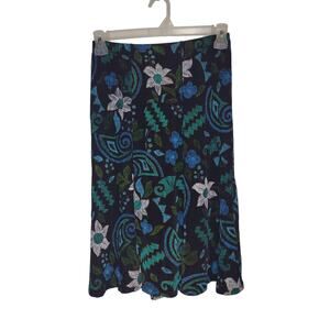 West End Women's Skirt Size Medium